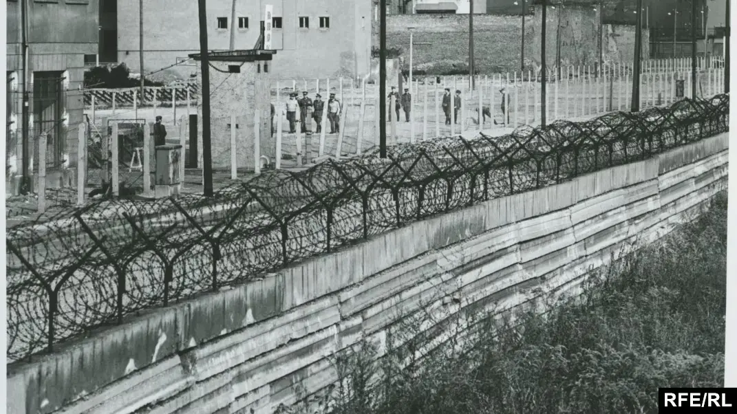 Berlin Wall History
